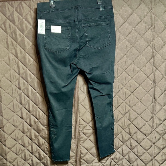 NWT jag jeans 1x women’s marla embroidered pull on legging jean black 28 inseam - Picture 6 of 8